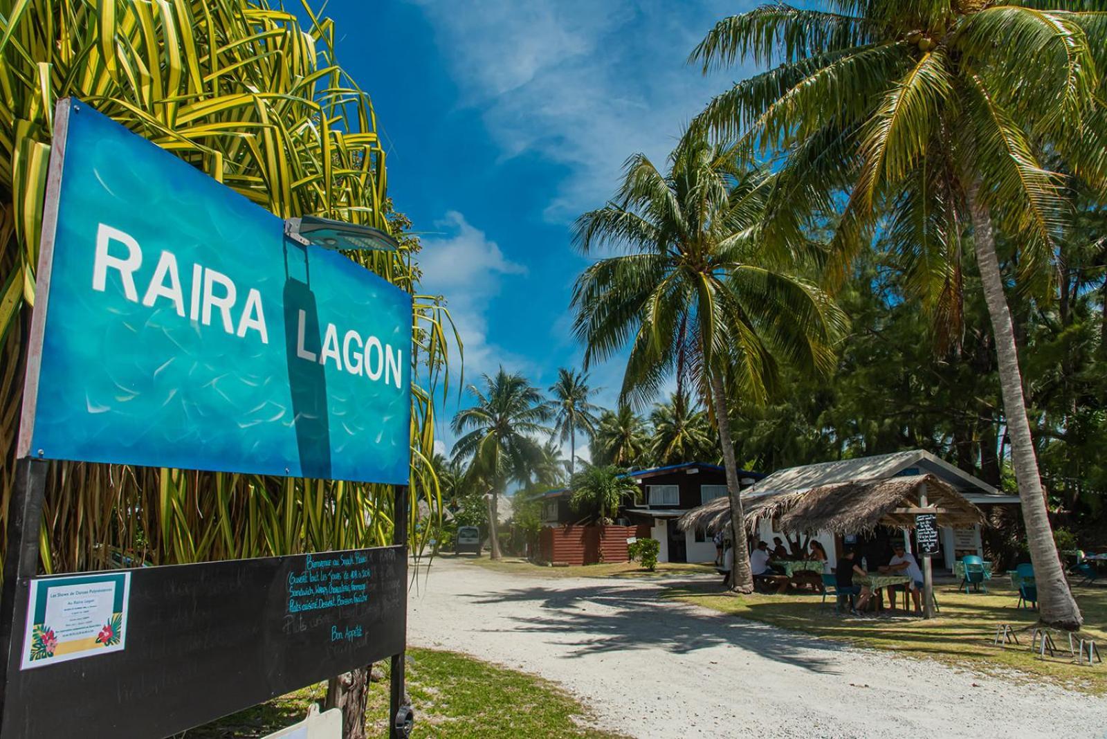 Raira Lagon Avatoru Exteriör bild
